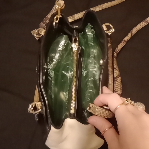 Vintage Coach Crossbody Purse - Picture 5 of 10